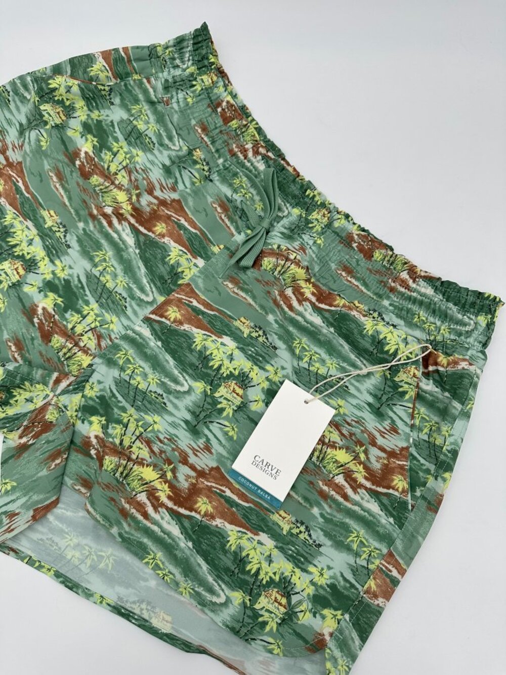 Carve Designs Women's Relaxed Mid Rise 3" Board Short Size Large Hula Green
